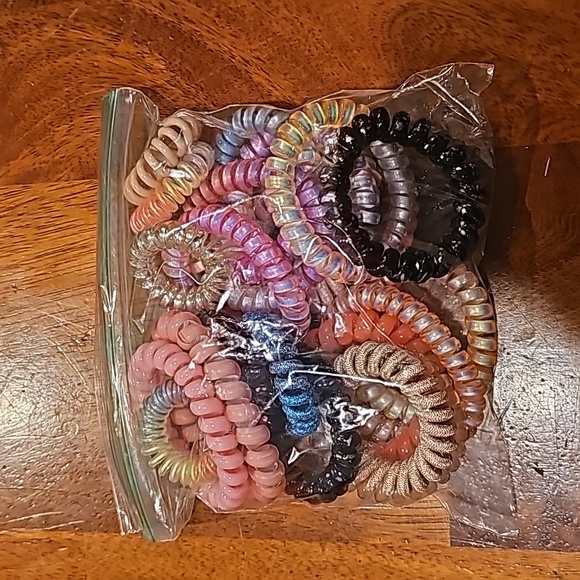 Set of 3 sizes NWOTS hair ties. Kids or adults. Dont Miss Out - Picture 4 of 4